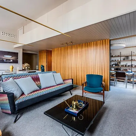 Apartment Art Deco Triangle D Or *